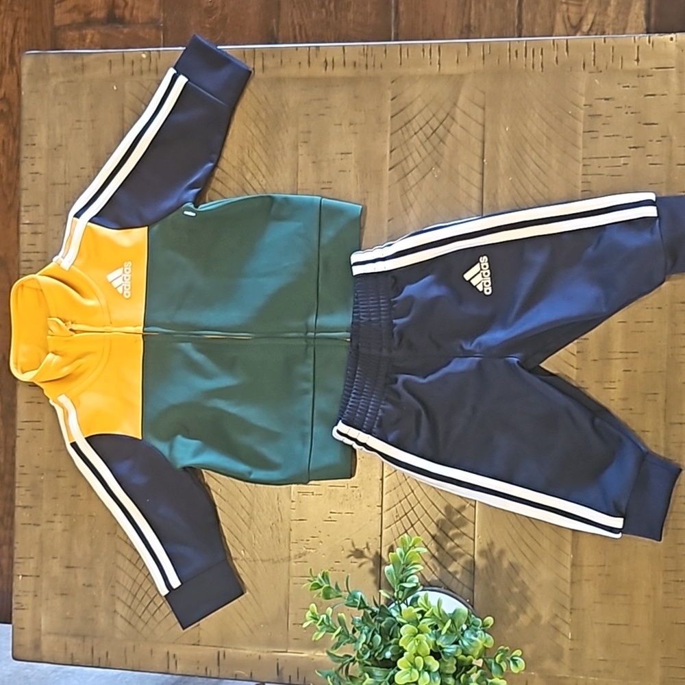 Baby adidas track suit